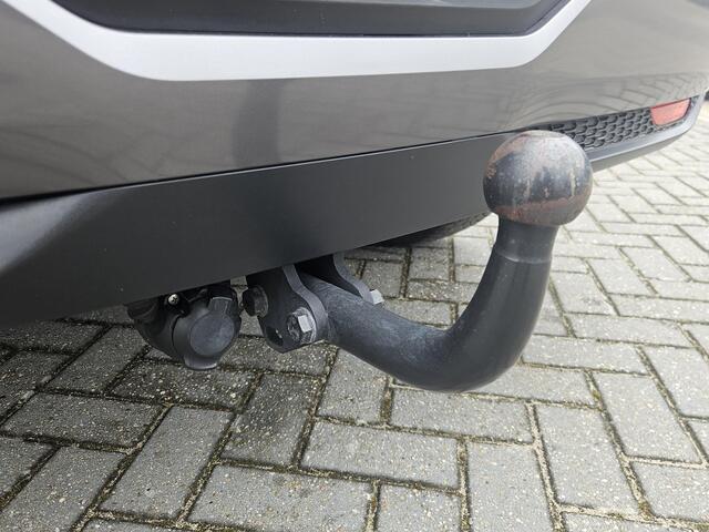 Nissan QASHQAI 1.3 MHEV Tekna / Trekhaak 1800KG / Adaptief Cruise Control / Panoramadak / Elektrisch Verstelbare Bestuurdersstoel / Head- Up Display / 360 Graden Camera / Elektrische Achterklep / Apple Carplay & Android Auto / Draadloze Telefoon Lader / Navigatie / Clim