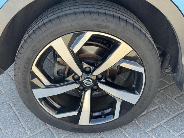 Nissan QASHQAI 1.6 Tekna + / 1.500 KG Trekgewicht / Panoramadak / Voorruitverwarming / Bose Audio /Lederen bekleding / Stoelverwarming / Cruise control / Lane assist / Dode hoek detectie / Keyless entry