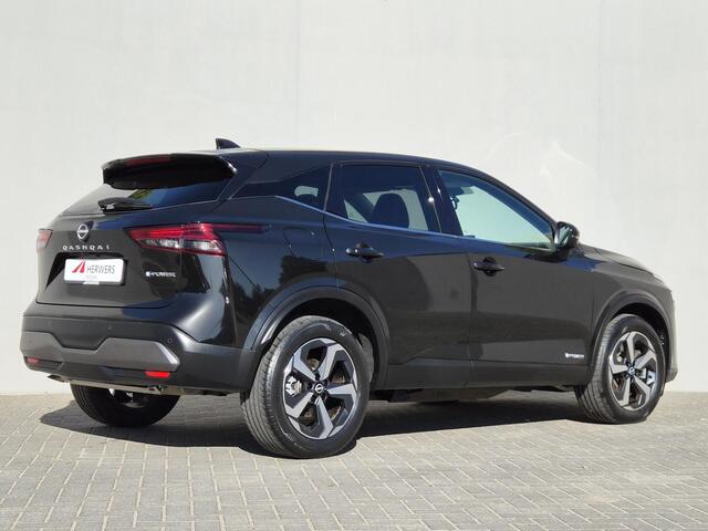 Nissan QASHQAI 1.5 e-Power N-Connecta / Adaptief cruise control / Keyless Entry/Start / Rondomzicht camera / Apple Carplay Android Auto / Draadloze telefoon lader / Parkeersensoren voor en achter / Climate control /