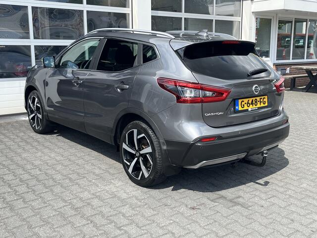 Nissan QASHQAI 1.3 DIG-T Tekna Airco Cruise controle Lederbekleding Navigatiesysteem 360°camera Panoramadak Trekhaak 1300kg trekgewicht Stuurwielbediening Stoelverwarming