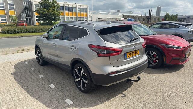 Nissan QASHQAI 1.3 DIG-T N-Motion 159pk | Trekhaak | 1.500kg trekgewicht | Panoramadak | Stoelverwarming