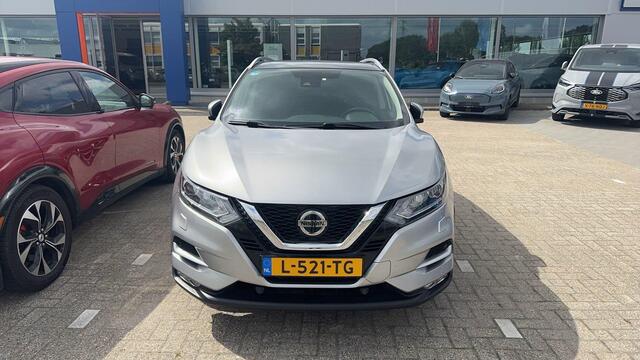 Nissan QASHQAI 1.3 DIG-T N-Motion 159pk | Trekhaak | 1.500kg trekgewicht | Panoramadak | Stoelverwarming