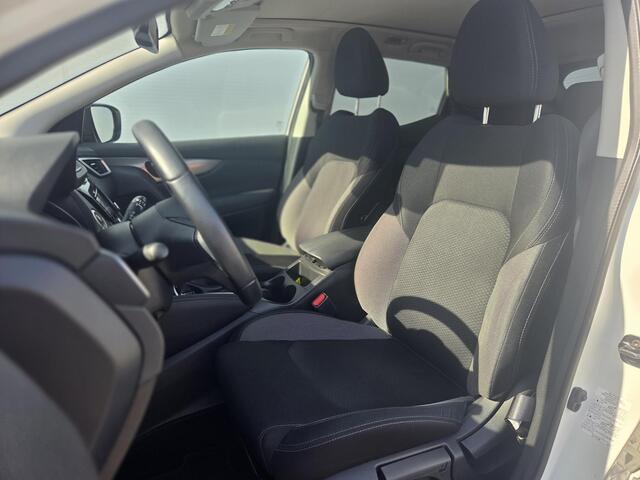 Nissan QASHQAI 1.3 DIG-T N-Connecta / Panoramadak / Airco (automatisch) / Apple Carplay/Android Auto /
