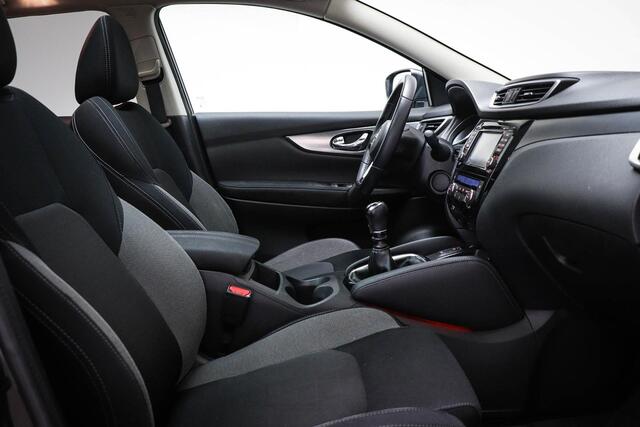 Nissan QASHQAI 1.2 N-Connecta | DESIGN PACK | PANORAMADAK | DAB | CAMERA | 18"