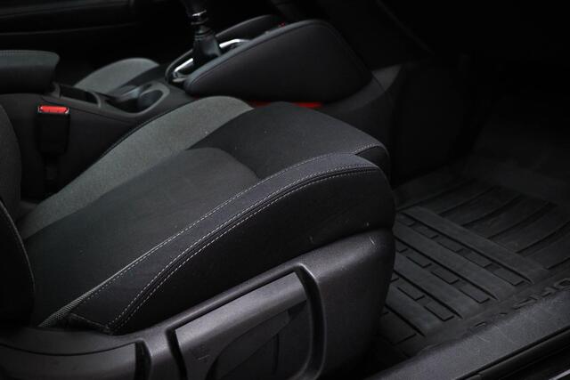 Nissan QASHQAI 1.2 N-Connecta | DESIGN PACK | PANORAMADAK | DAB | CAMERA | 18"