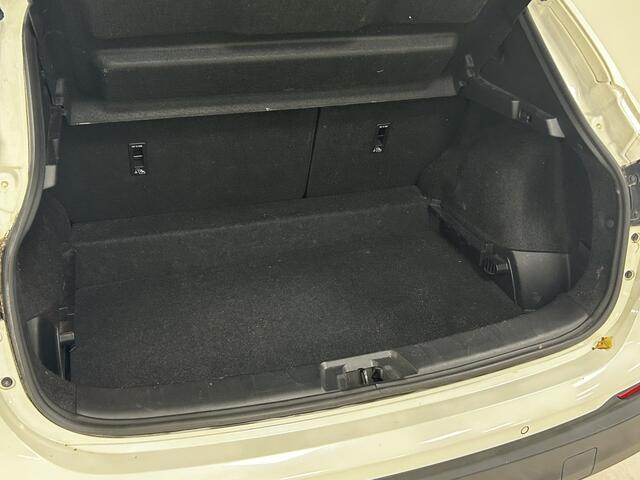 Nissan QASHQAI 1.3 DIG-T Business Edition TREKHAAK | NAVIGATIE | ACHTERUITRIJCAMERA
