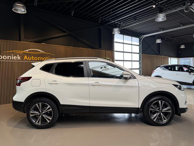 Nissan QASHQAI 1.2 N-Connecta Automaat Panorama navigatie lmv trekhaak