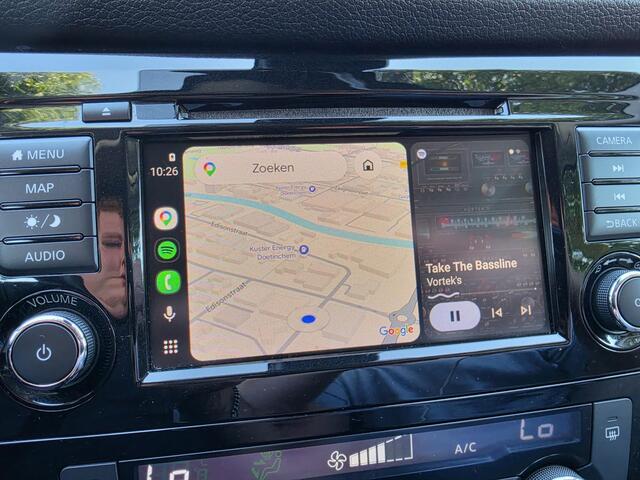 Nissan QASHQAI 1.3 DIG-T N-Connecta / Trekhaak / Stoelverwarming / 360 Graden Camera / Apple Carplay & Android Auto / Climate Control / Navigatie /