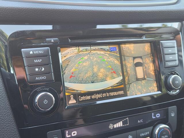 Nissan QASHQAI 1.3 DIG-T N-Connecta / Trekhaak / Stoelverwarming / 360 Graden Camera / Apple Carplay & Android Auto / Climate Control / Navigatie /