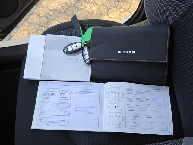 Nissan QASHQAI 1.3 DIG-T N-Connecta / Trekhaak / Stoelverwarming / 360 Graden Camera / Apple Carplay & Android Auto / Climate Control / Navigatie /