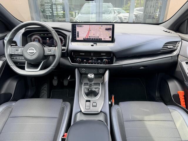 Nissan QASHQAI 1.3 MHEV Tekna / Trekhaak 1.400 KG / NL Auto / Voorruitverwarming / Panoramadak / Stoel- & Stuurverwarming / 360 Camera / Elek. Achterklep / HUD /