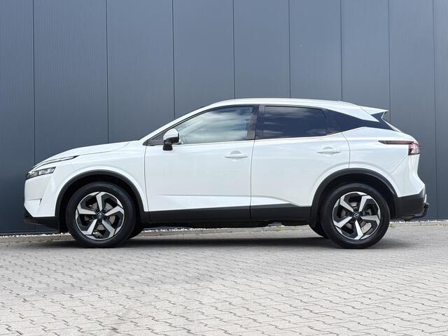 Nissan QASHQAI 1.3 MHEV N-Connecta / Trekhaak 1400KG Trekgewicht / Panorama dak / Cruise Control / Airco / All-season banden /