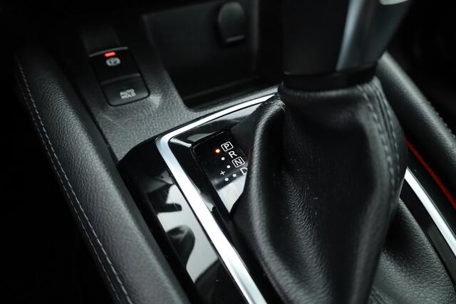 Nissan QASHQAI 1.3 DIG-T 160pk! N-Connecta | Rijklaar! | Trekhaak | Design Pakket | Stoelverw. | 360*+PDC | Keyless | LED | Cruise | NAV+App.Connect | E-Spiegels | 18'' V