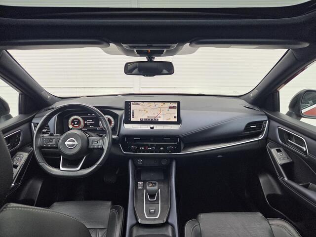 Nissan QASHQAI 1.3 MHEV Xtronic Tekna Plus / Trekhaak / Panoramadak / Eerste Eigenaar / HUD / 360 Camera / Elektr. Stoelen / All Season Banden /