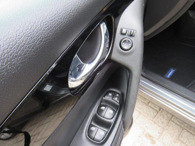 Nissan QASHQAI 1.2 N-CONNECTA