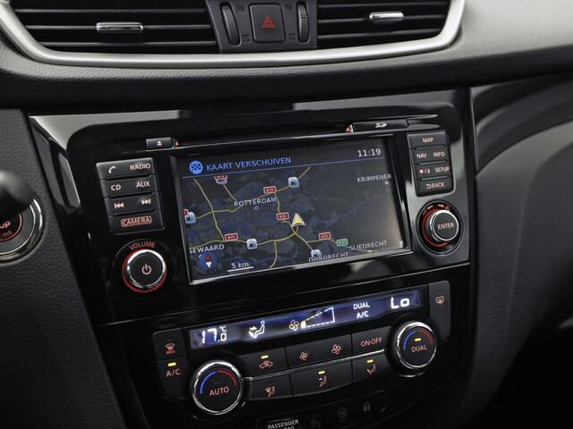 Nissan QASHQAI 1.2 N-Connecta (PANORAMADAK, NAVIGATIE, 360 CAMERA, SPORTSTOELEN, GETINT GLAS, TREKHAAK, CRUISE, NIEUWSTAAT)