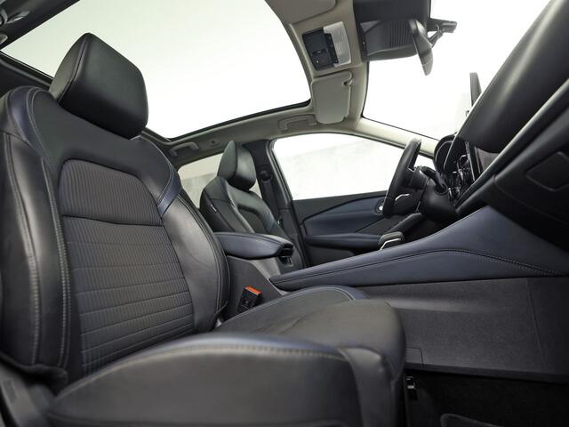 Nissan QASHQAI 1.3 MHEV Xtronic Premiere Edition 158Pk Automaat (PANORAMADAK, VIRTUAL COCKPIT, APPLE CARPLAY, GROOT NAVI, 360 CAMERA, LEDER, SPORTSTOELEN, STOELVERWARMING, GETINT GLAS, ADAPTIVE CRUISE, NIEUWSTAAT)