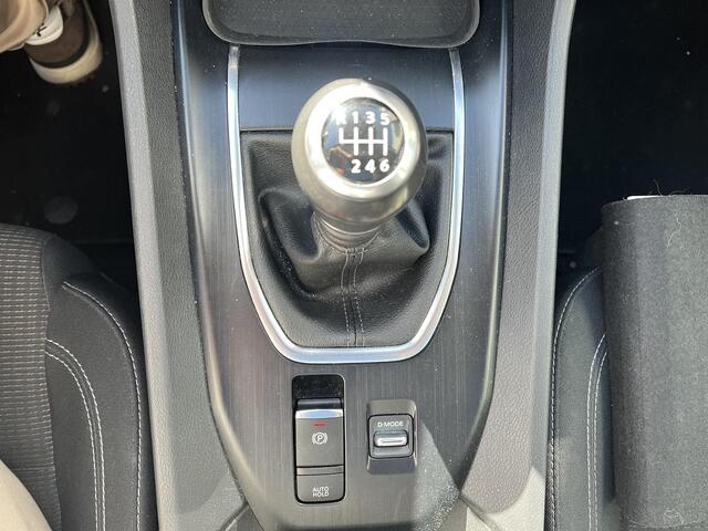Nissan QASHQAI 1.3 MHEV Acenta | Panoramadak | Trekhaak | Apple Carplay |