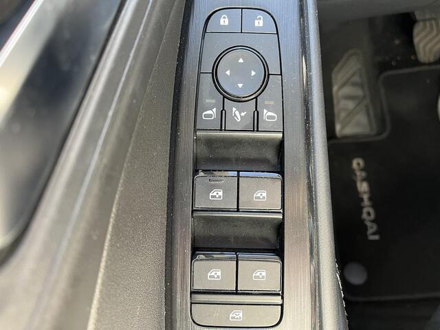Nissan QASHQAI 1.3 MHEV Acenta | Panoramadak | Trekhaak | Apple Carplay |