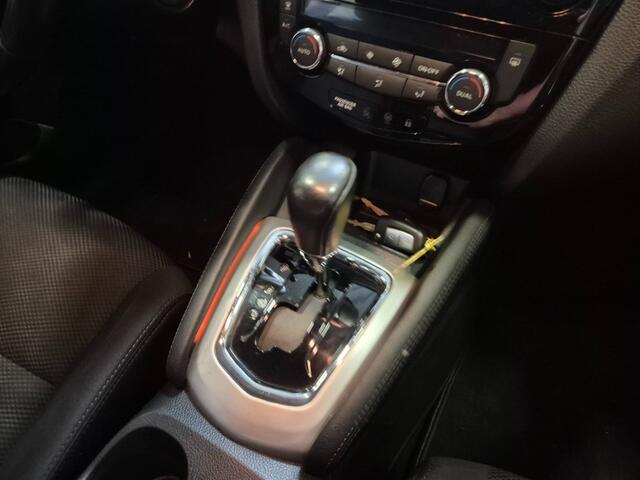 Nissan QASHQAI 1.2 DIG-T 115PK AUTOMAAT DEFECT!! EXPORT/HANDEL PANO-DAK NAVI CAMERA