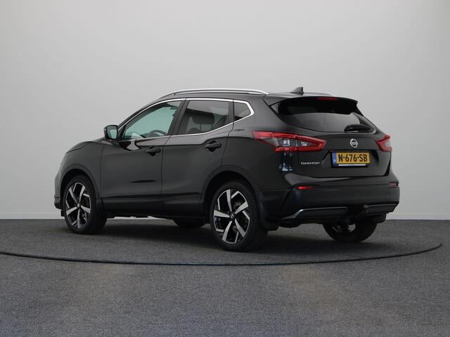 Nissan QASHQAI 1.6 Tekna | Stoelverwarming | Panoramadak | Trekhaak | 1500kg Trekgewicht |