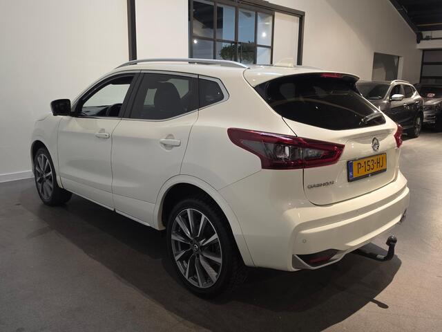 Nissan QASHQAI 1.3 DIG-T Tekna + Bose - Panoramadak - Apple Carplay/Android Auto - Stoelverwarming - Adaptive Cruise - Trekhaak - 19''