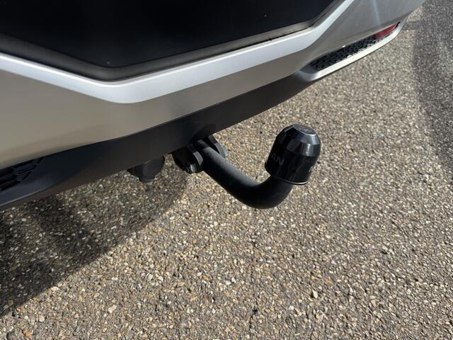 Nissan QASHQAI 1.3 MHEV N-Connecta 158pk pano trekhaak 1.650 kg