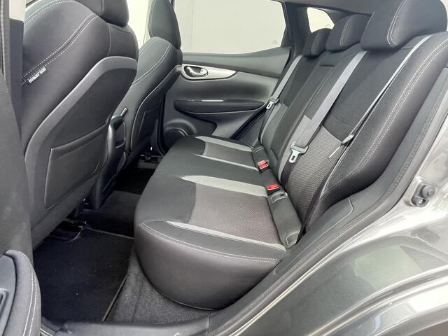 Nissan QASHQAI 1.2 N-Connecta / Afneembare trekhaak (1000 KG) / All Season Banden / Panoramadak / 360 Graden Camera / Cruise Control /