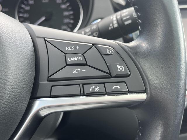 Nissan QASHQAI 1.2 N-Connecta / Afneembare trekhaak (1000 KG) / All Season Banden / Panoramadak / 360 Graden Camera / Cruise Control /