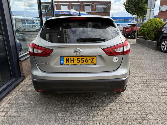 Nissan QASHQAI 1.2 N-Connecta MM storing / olieverbruik / schade