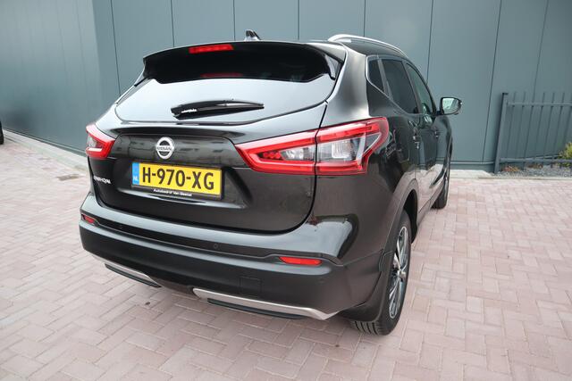 Nissan QASHQAI 1.3 DIG-T N-Connecta Panoramadak Stoelverwarming Camera Navigatie Etc. Etc.