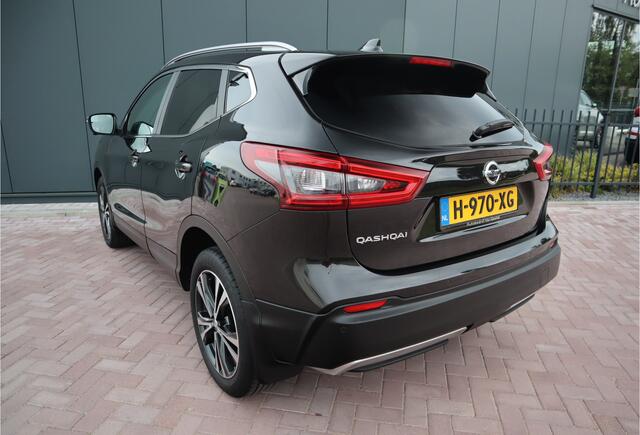 Nissan QASHQAI 1.3 DIG-T N-Connecta Panoramadak Stoelverwarming Camera Navigatie Etc. Etc.