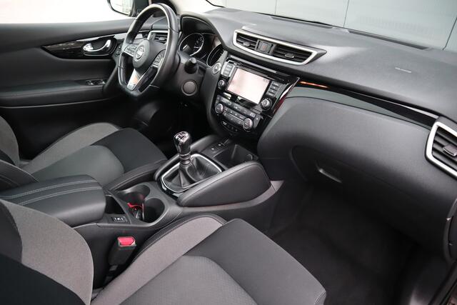 Nissan QASHQAI 1.3 DIG-T N-Connecta Panoramadak Stoelverwarming Camera Navigatie Etc. Etc.