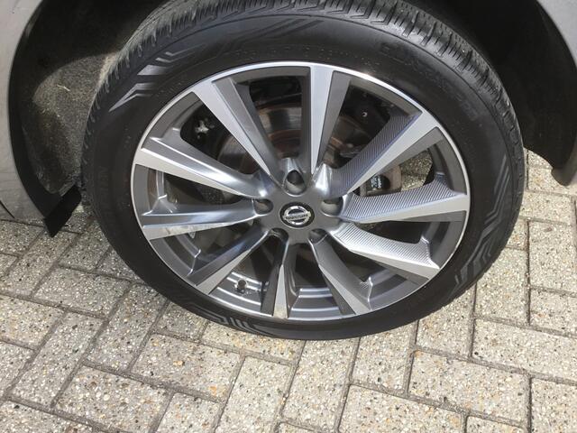 Nissan QASHQAI 1.3 DIG-T 160 MT6 Tekna + Dynamic Pack