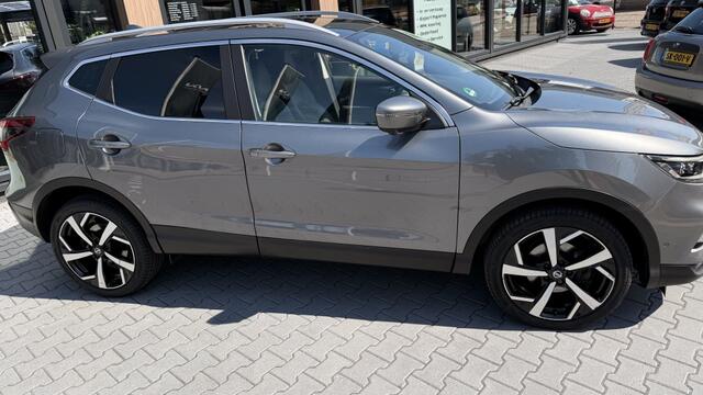 Nissan QASHQAI 1.2 Tekna + schade en automaat schokt