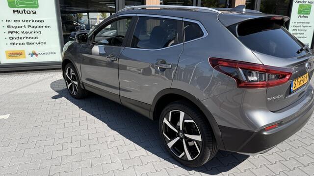 Nissan QASHQAI 1.2 Tekna + schade en automaat schokt