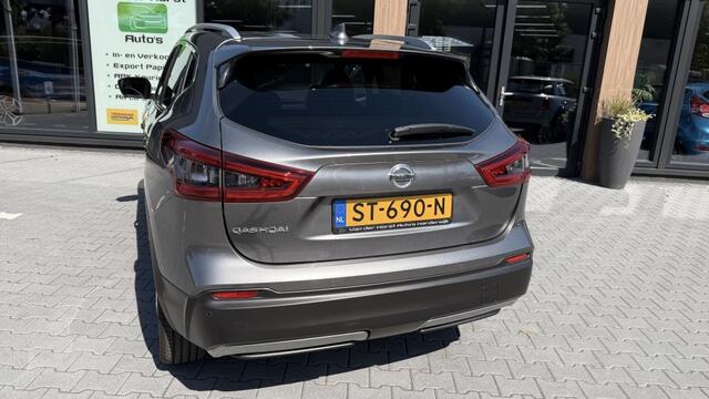 Nissan QASHQAI 1.2 Tekna + schade en automaat schokt