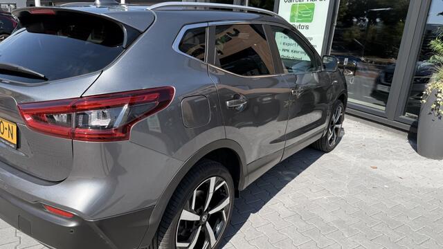 Nissan QASHQAI 1.2 Tekna + schade en automaat schokt