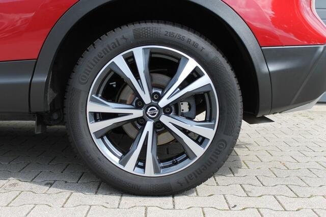 Nissan QASHQAI 1.3 DIG-T TEKNA + / Panorama / Camera / All season / Rijklaar! / Keyless