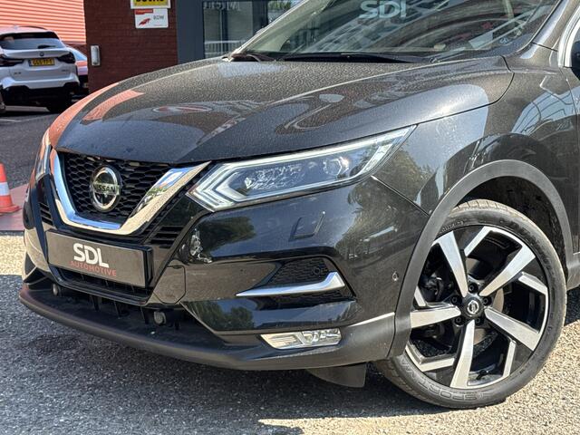 Nissan QASHQAI 1.3 DIG-T Tekna + // BOSE AUDIO // MEMORY SEATS // PANO DAK // LEDEREN BEKLEDING // BLIND SPOT MONITOR // CRUISE // STOELVERWARMING //