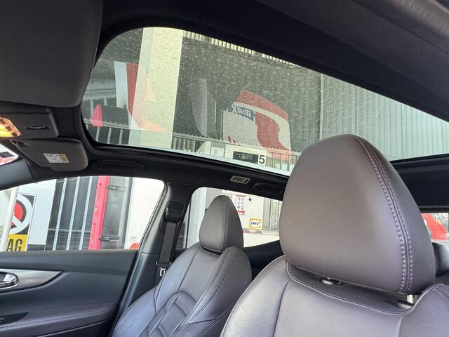 Nissan QASHQAI 1.3 DIG-T Tekna + // BOSE AUDIO // MEMORY SEATS // PANO DAK // LEDEREN BEKLEDING // BLIND SPOT MONITOR // CRUISE // STOELVERWARMING //