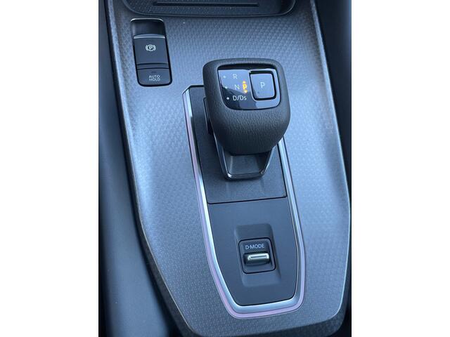 Nissan QASHQAI 1.3 MHEV N-Connecta Automaat Navigatie, Climate Control, Adaptive Cruise Control, Trekhaak, 360 Camera, Stoel/Stuurverwarming