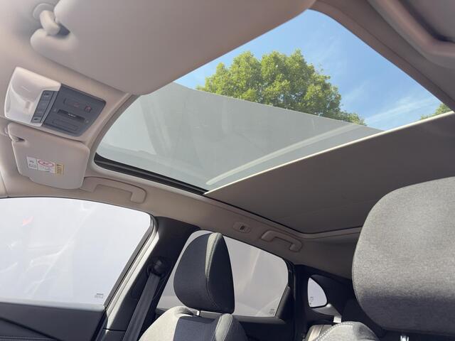 Nissan QASHQAI 1.3 MHEV Premiere Edition / 360 Graden camera / Adaptieve cruise control / Panoramadak / Navigatie / Apple Carplay/Android Auto