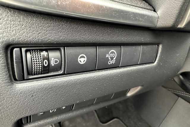 Nissan QASHQAI 1.3 MHEV Xtronic N-Connecta Nw Model