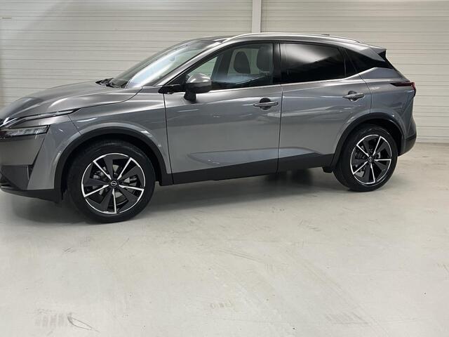 Nissan QASHQAI 1.3 MHEV Xtronic Tekna Automaat / Trekhaak / Dealeronderhouden