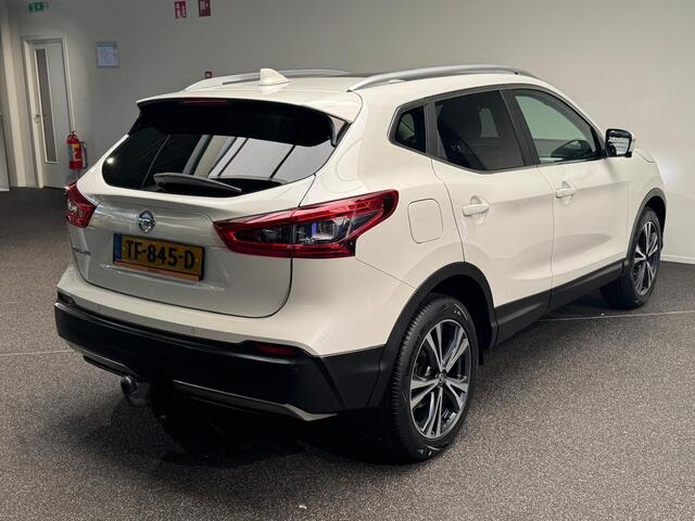 Nissan QASHQAI 1.6 N-Connecta | Navigatie | Camera | Trekhaak | Panoramadak |