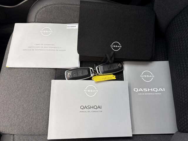 Nissan QASHQAI 1.3 MHEV Xtronic N-Connecta / 1.800 kg trekgewicht / Cruise Control Adaptief / Apple Carplay & Android Auto / Rondomzicht Camera / Navigatie / Airco / Sfeerverlichting / 18'' Lichtmetalen Velgen / Dode Hoek Detectie /