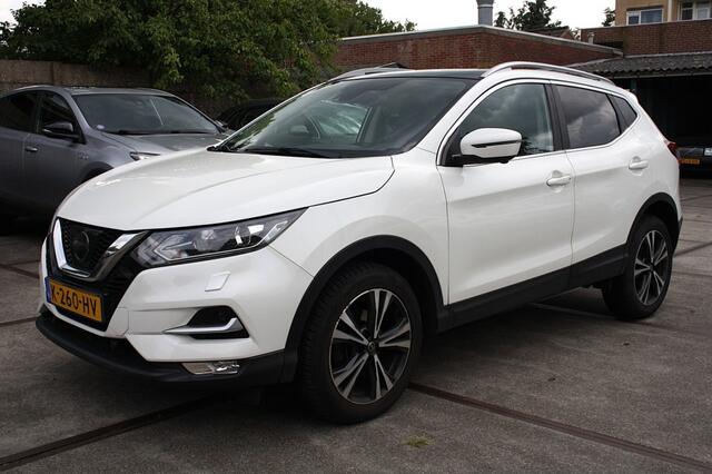 Nissan QASHQAI 1.6 Tekna / Cruise / Achteruitrijcamera / Panorama / Navi