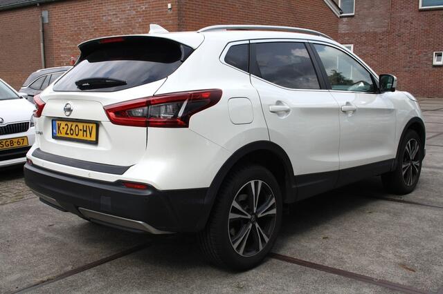 Nissan QASHQAI 1.6 Tekna / Cruise / Achteruitrijcamera / Panorama / Navi