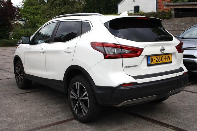 Nissan QASHQAI 1.6 Tekna / Cruise / Achteruitrijcamera / Panorama / Navi